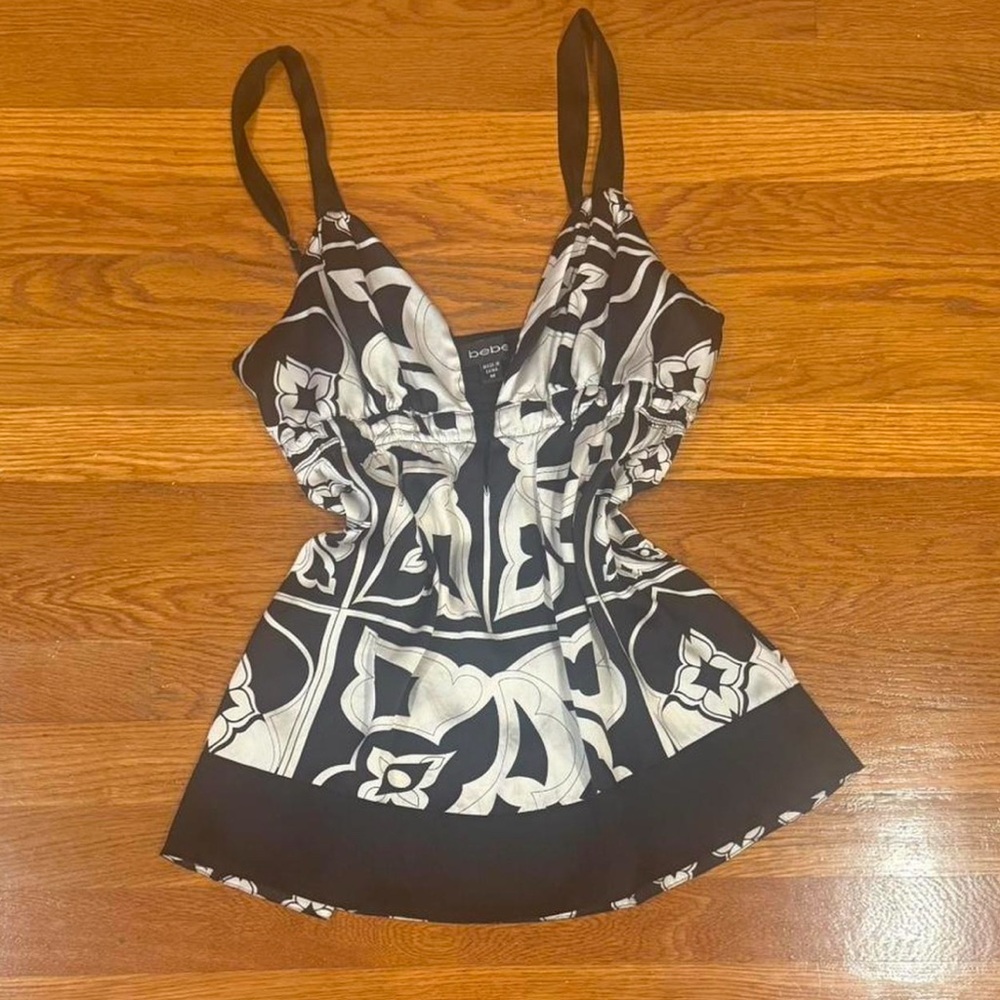 Y2K bebe black and white top with adjustable straps